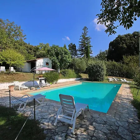 Attractive In Old On The Estate With Pool